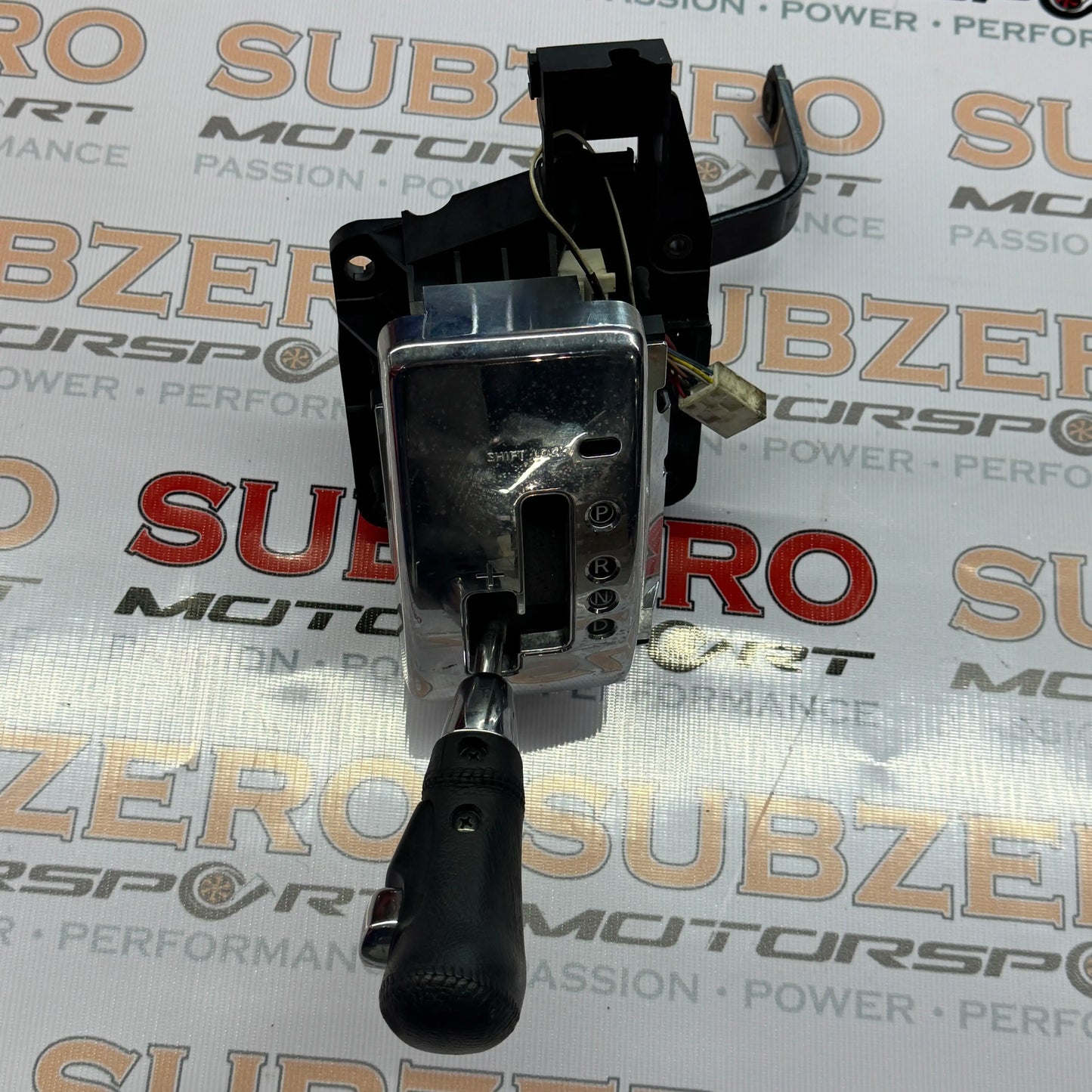 NISSAN GTR R35 GEAR SELECTOR ASSEMBLY