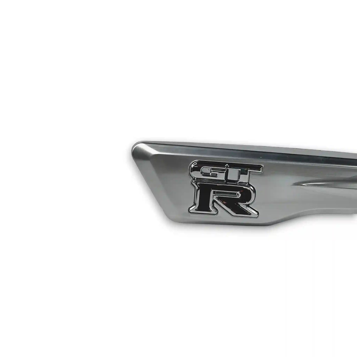 NISSAN R35 GT-R OEM FRONT FENDER EMBLEM LEFT HAND SIDE 63871-62B0A