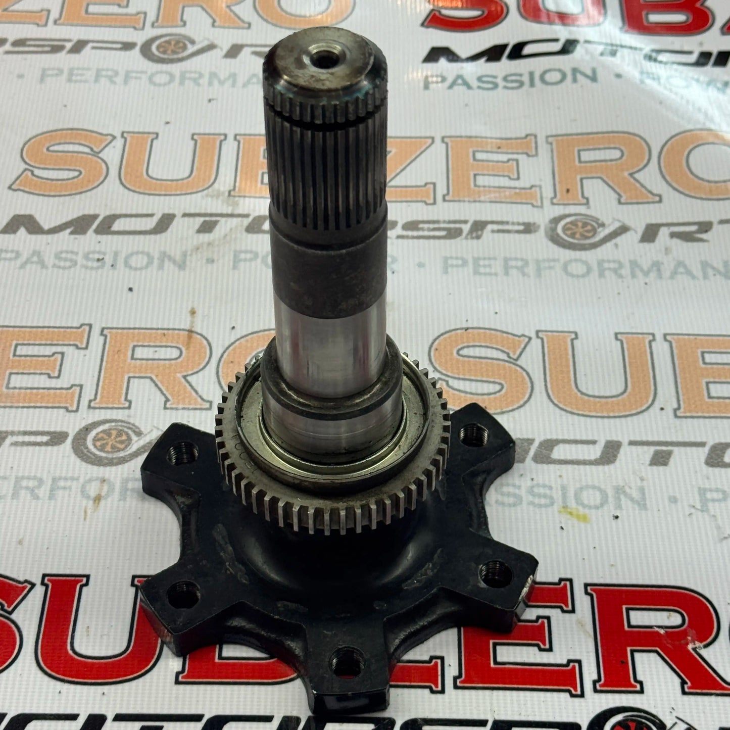 NISSAN GTR R35 AXLE STUB 43202-62B0A