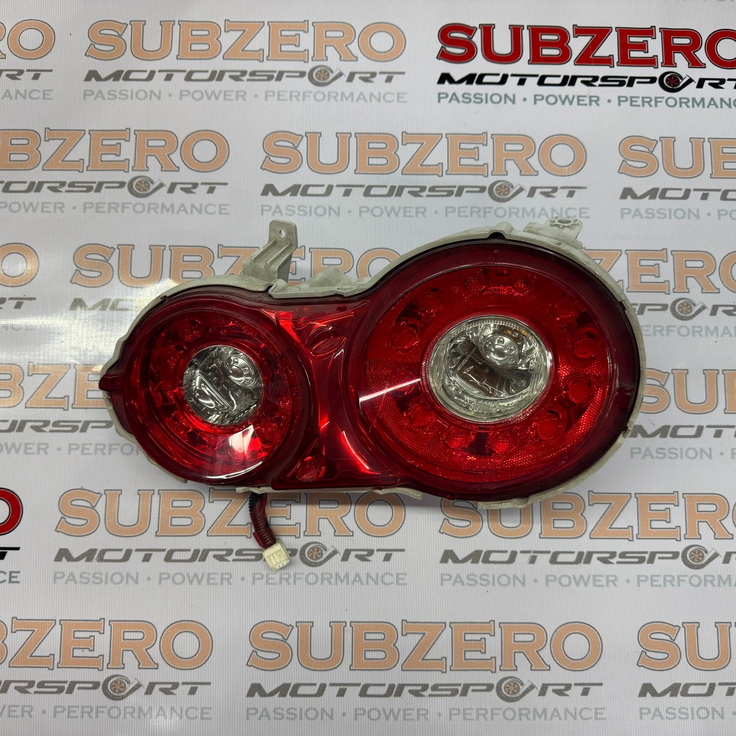 NISSAN GTR R35 TAIL LIGHTS (USED)