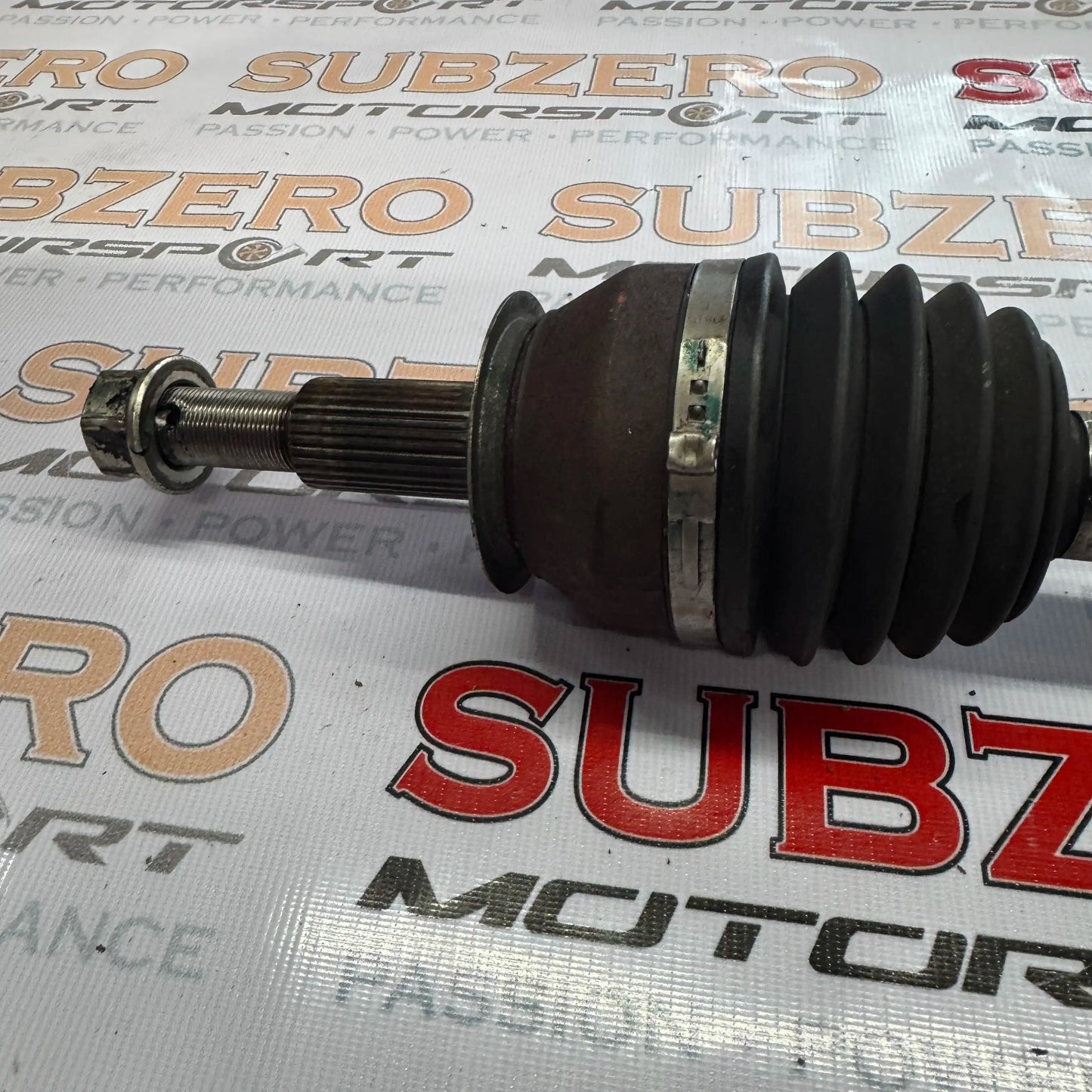 NISSAN GTR R35 FRONT AXLE LH 39101-JF00A