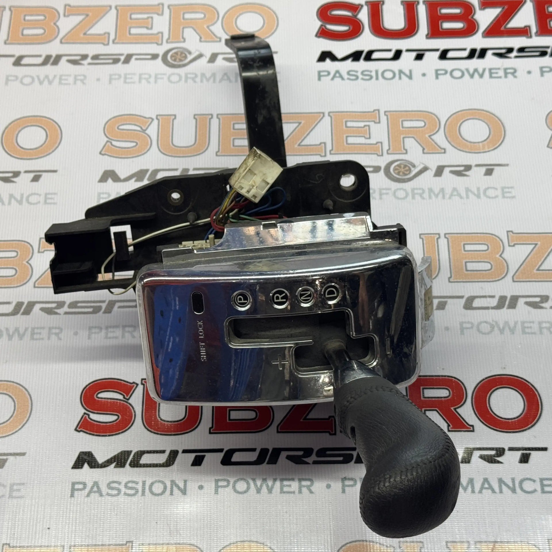 NISSAN GTR R35 GEAR SELECTOR ASSEMBLY