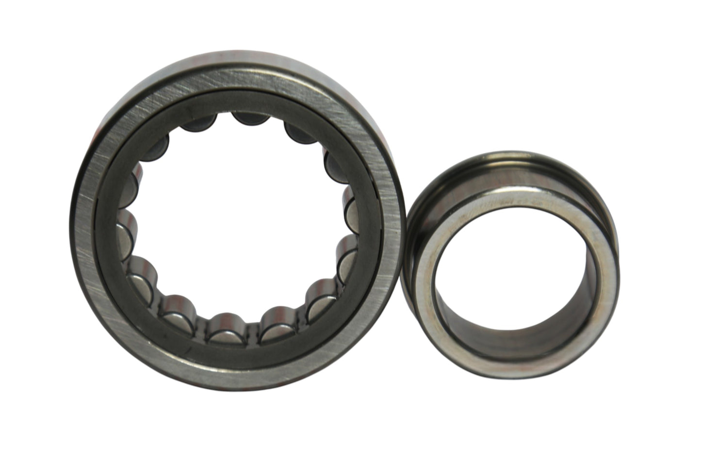 OUT PUT SHAFT REAR BEARING WITH SLEEVE NISSAN GTR R35   12