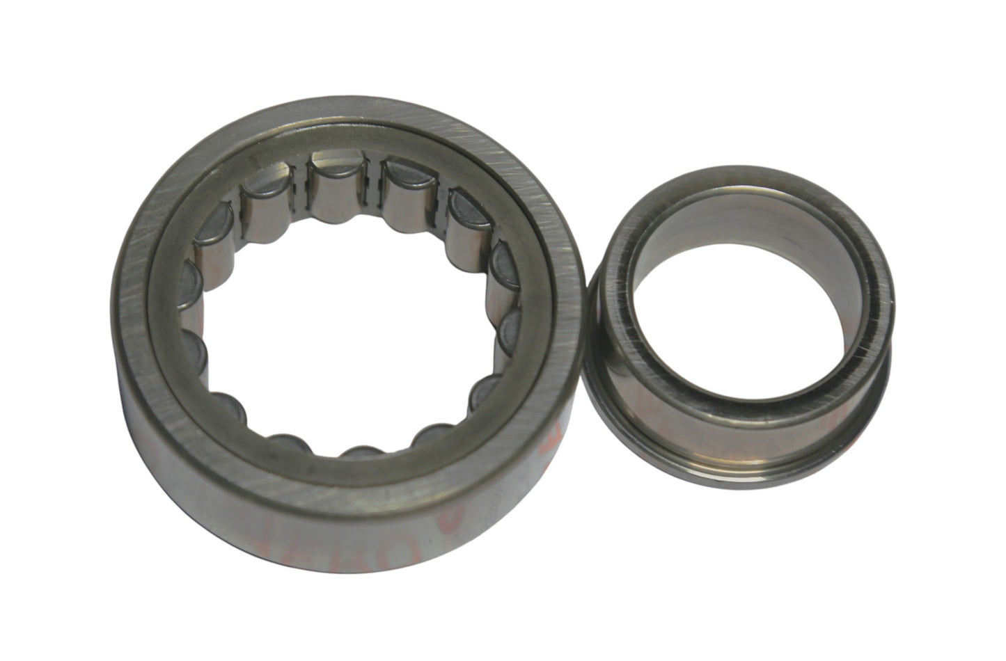 OUT PUT SHAFT REAR BEARING WITH SLEEVE NISSAN GTR R35   12