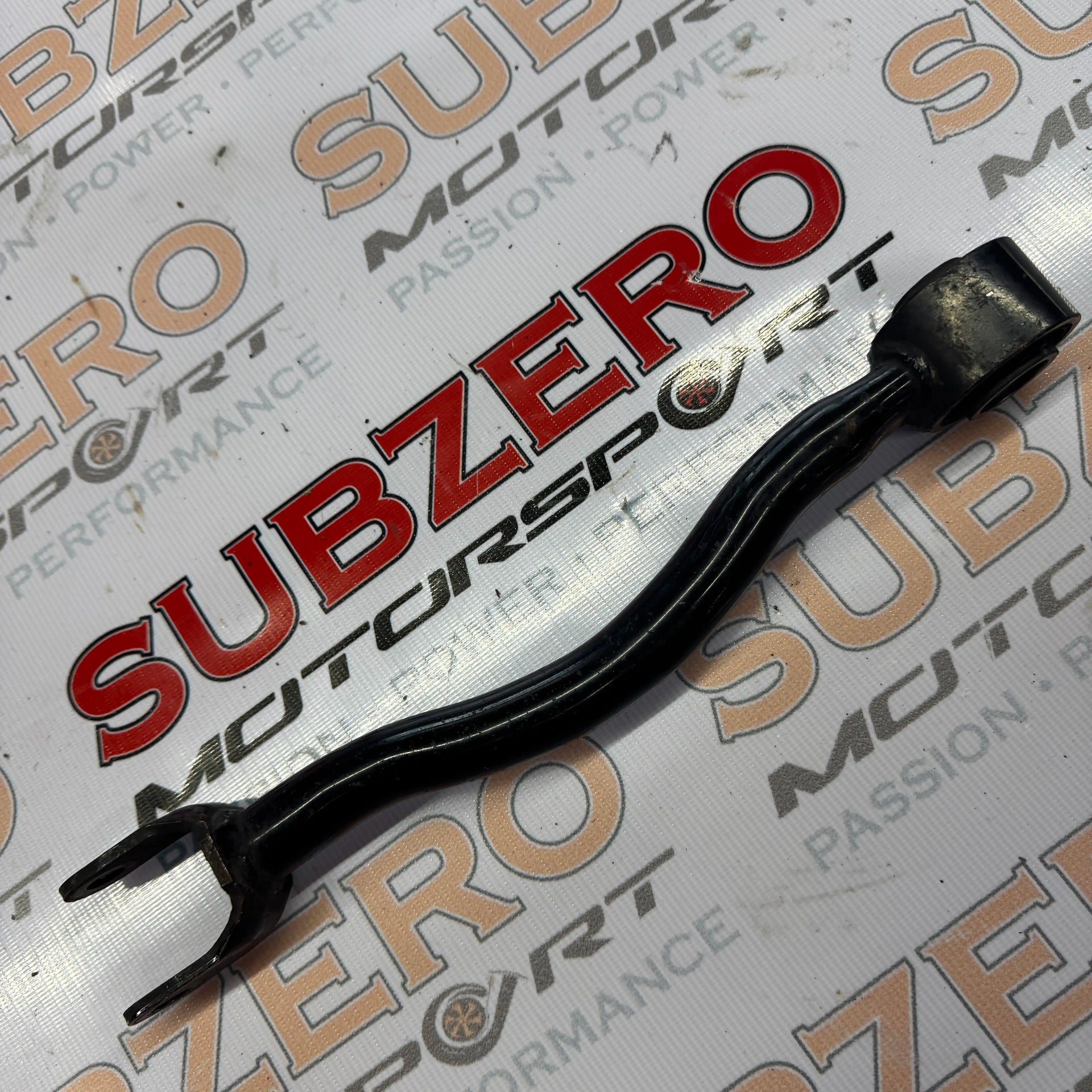 NISSAN GTR R35 REAR RADIUS ARM