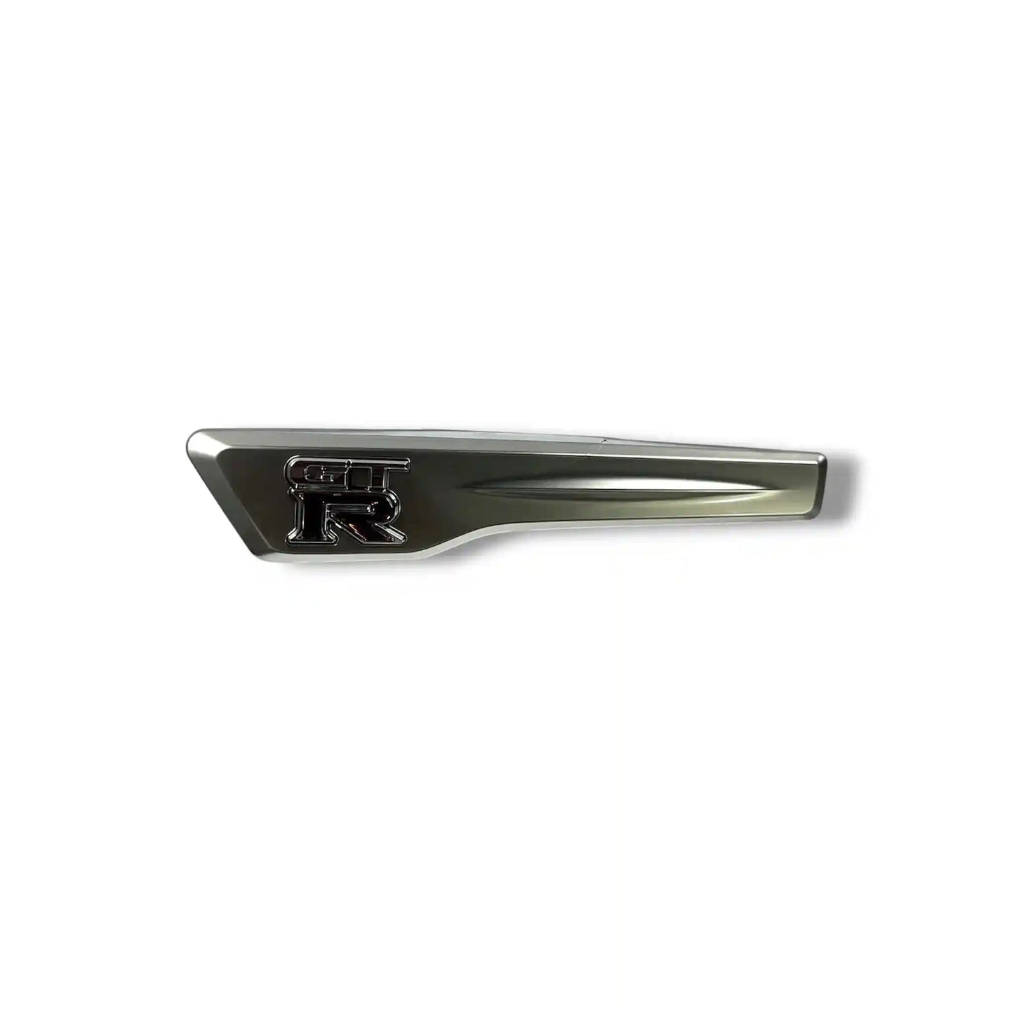 NISSAN R35 GT-R OEM FRONT FENDER EMBLEM LEFT HAND SIDE 63871-62B0A